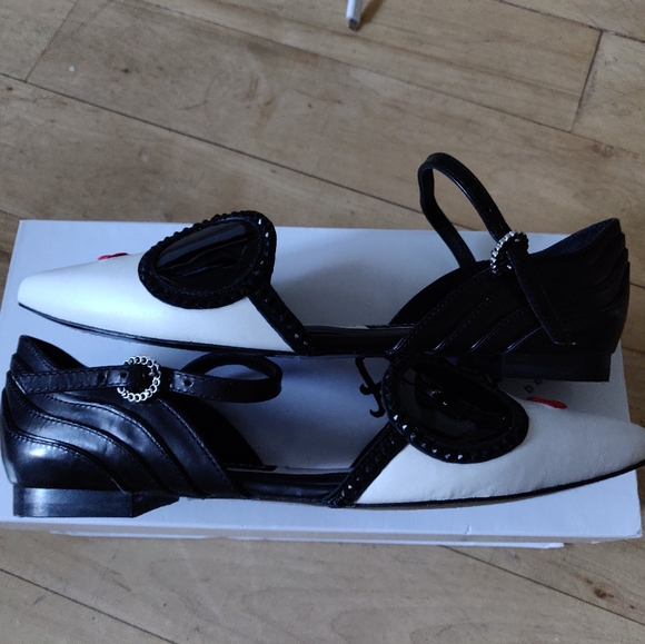 NEW Lexi Embellished Pointy Toe Flats - 36 / 6 - Picture 5 of 5